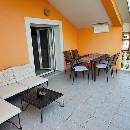 Apartmani Seka Vodice Eksteriør billede