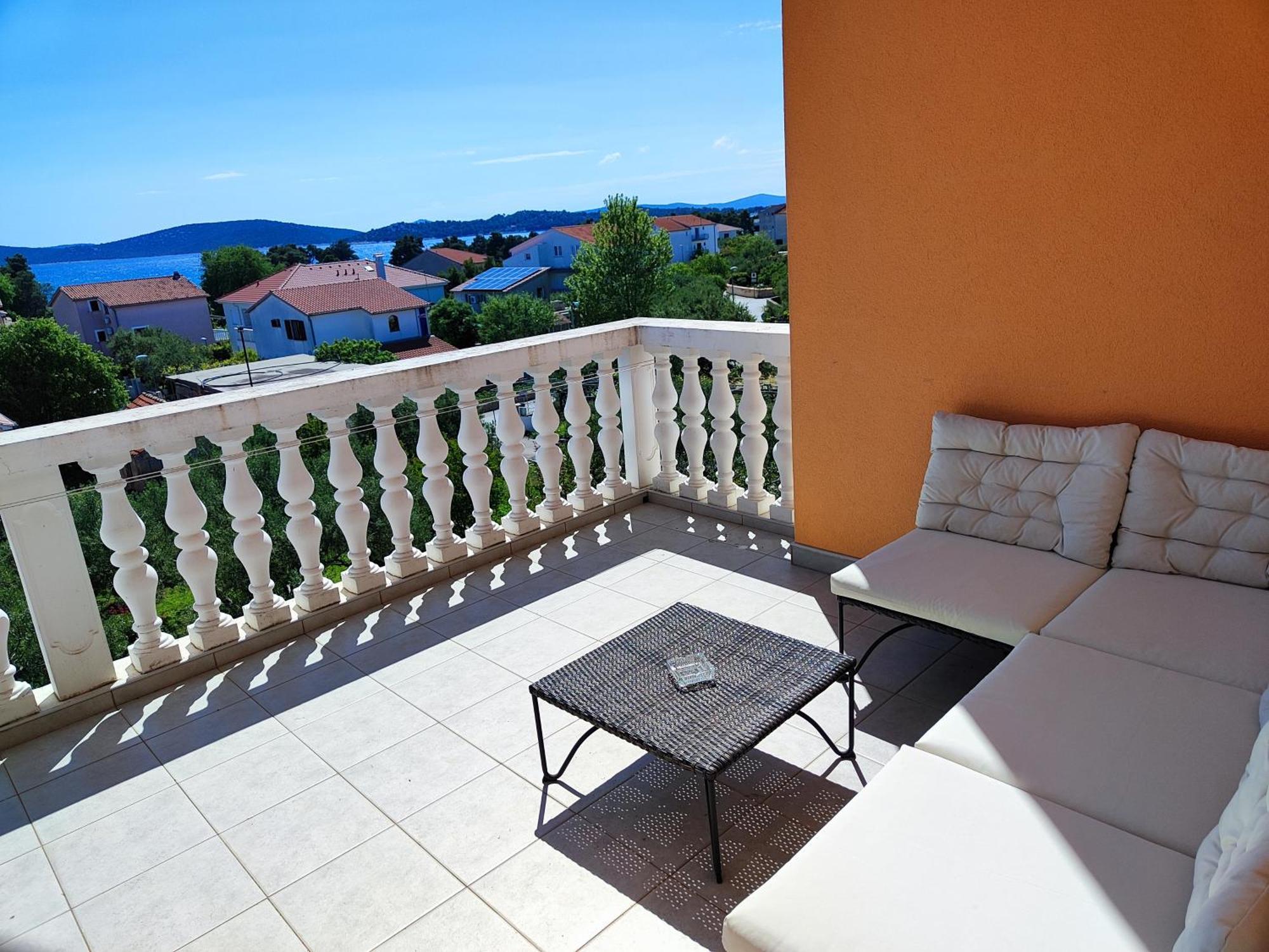 Apartmani Seka Vodice Eksteriør billede